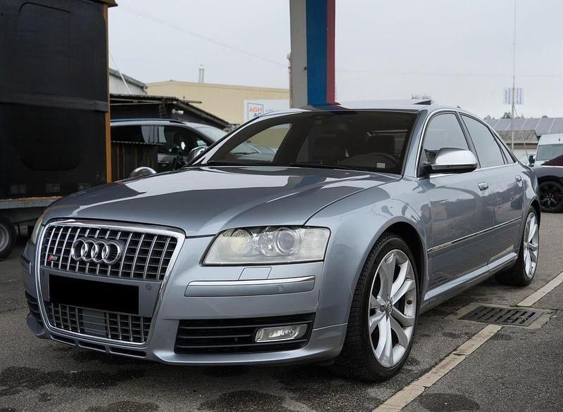 Gebraucht Audi S8 Advanced 450 PS (330 kW) 2009 Silber Limousine