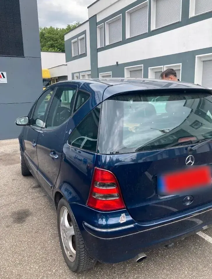 Gebraucht Mercedes A190 Avantgarde 125 PS (91 kW) 2003 Blau Kleinwagen