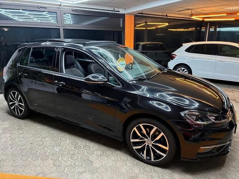 Gebraucht VW Golf VII Highline 150 PS (110 kW) 2017 Schwarz Limousine