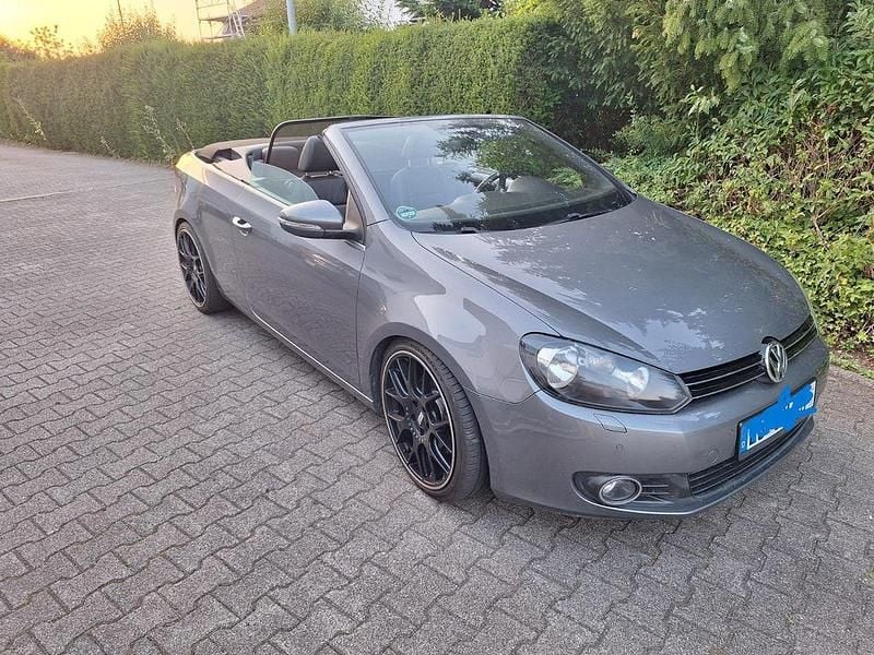 Grau Gebraucht 2012 VW Golf Cabriolet Exclusive Cabrio | 6.900 € (Guter Preis) - Bild 1/3