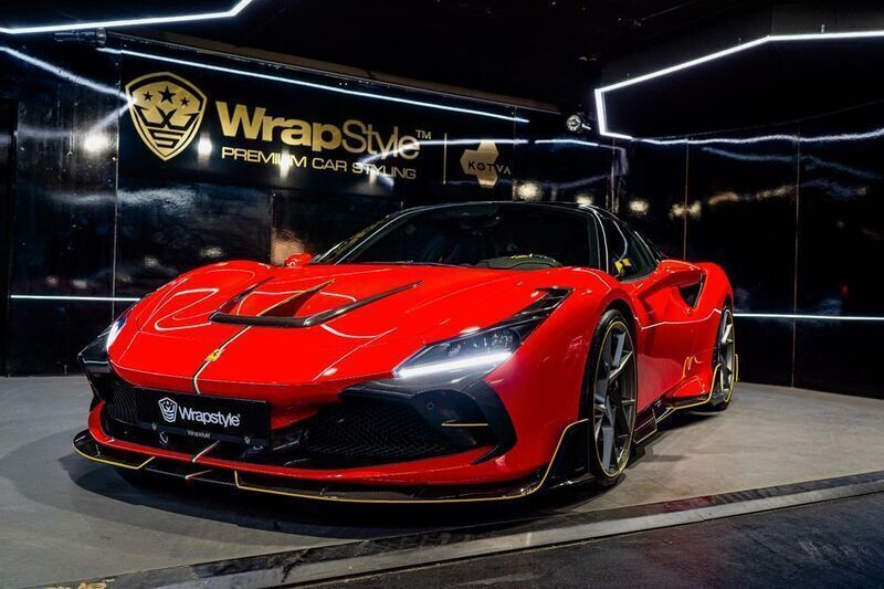 Rot Gebraucht 2022 Ferrari F8 | 399.900 € - Bild 1/4