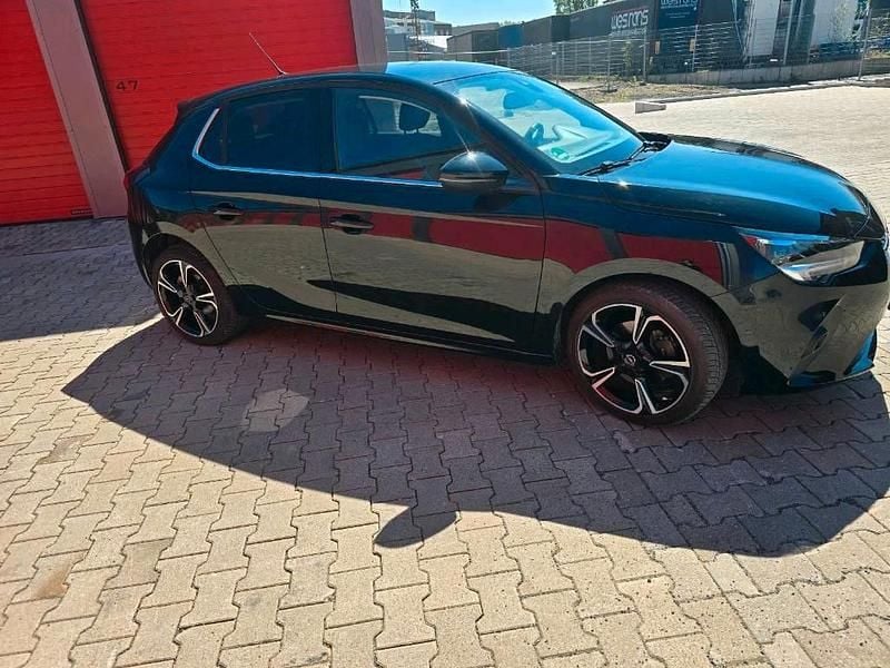 Second-hand Opel Corsa 101 CP (74 kW) 2020 Negru Hatchback
