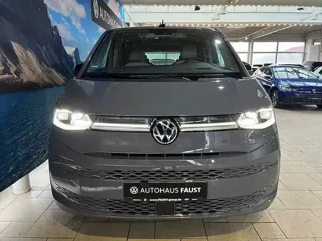 Używany VW Multivan Style 204 KM (150 kW) 2024 Szary Minivan