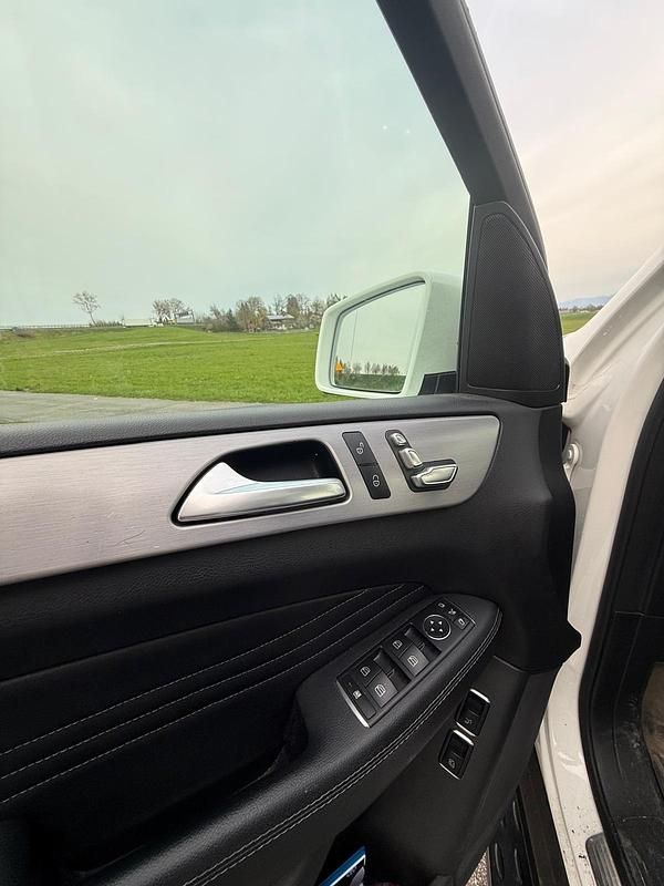 Gebraucht Mercedes GLE350 AMG line 258 PS (189 kW) 2017 Weiß SUV