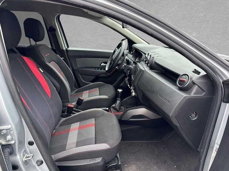 Gebraucht Dacia Duster Adventure 150 PS (110 kW) 2019 Silber SUV