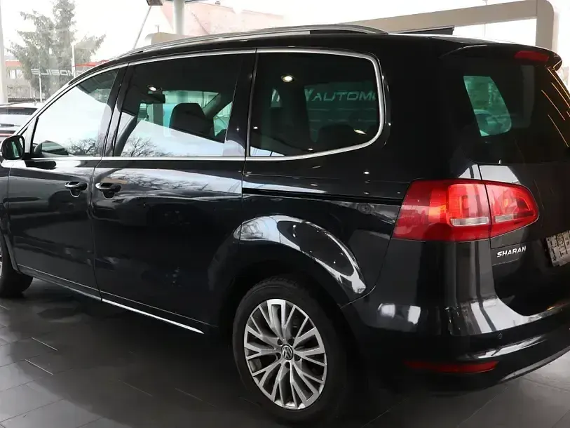 Gebraucht VW Sharan Highline 140 PS (102 kW) 2011 Schwarz Van / Kleinbus