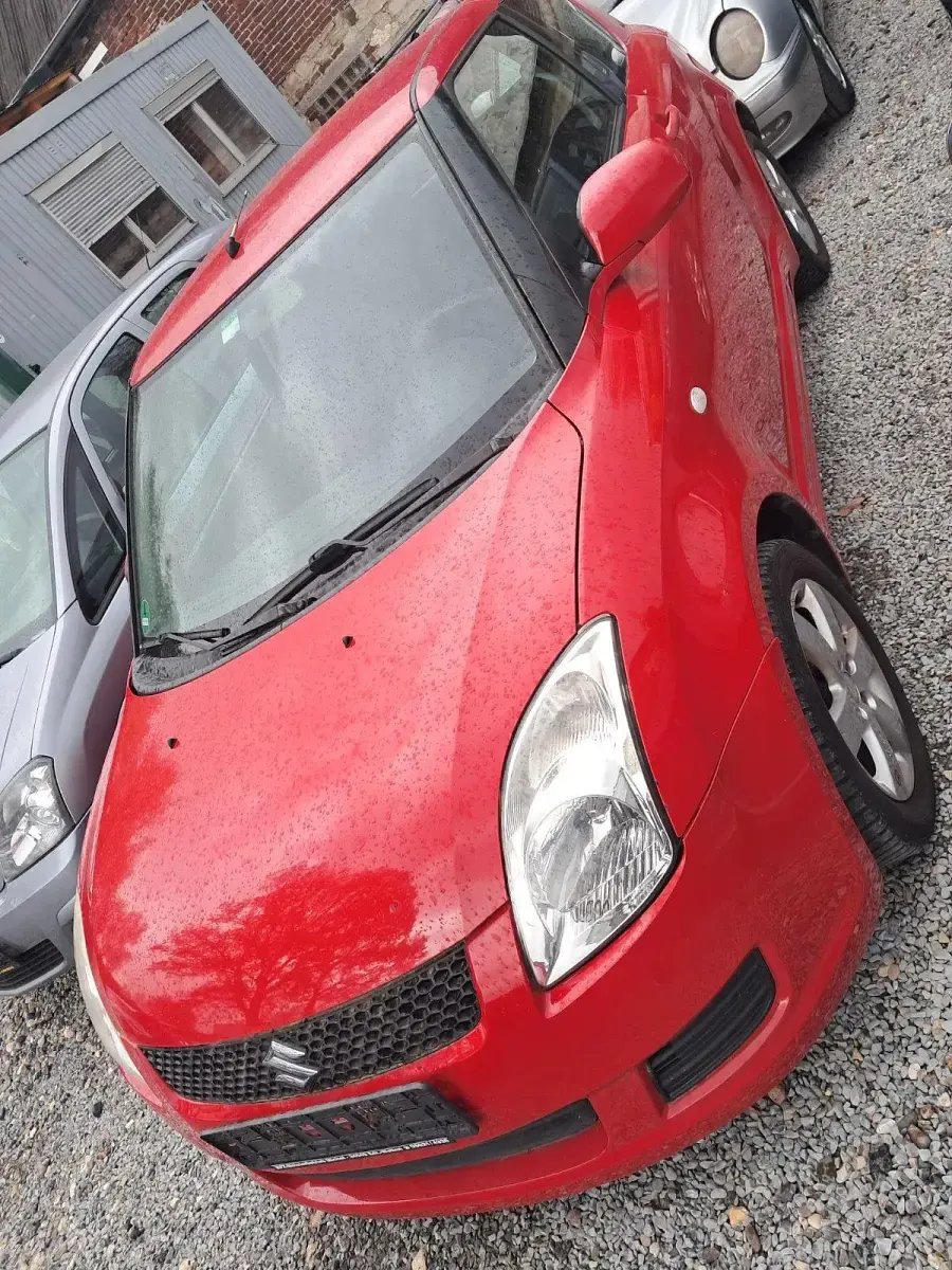 Gebraucht Suzuki Swift 93 PS (68 kW) 2008 Rot Kleinwagen