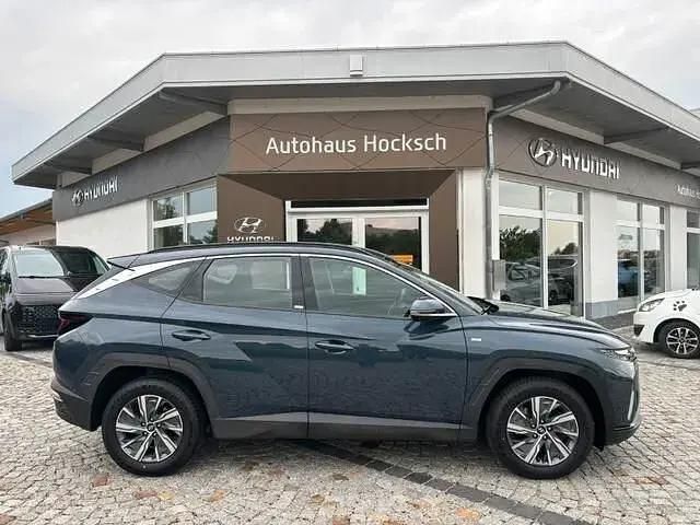 Gebraucht Hyundai Tucson Select 150 PS (110 kW) 2021 Teal blue / met SUV