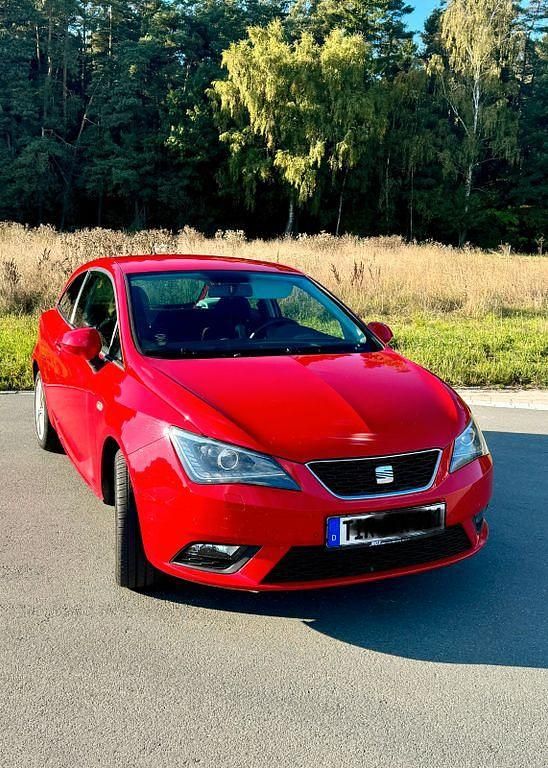Rot Gebraucht 2013 Seat Ibiza SC Style Kleinwagen | 5.100 € (Fairer Preis) - Bild 1/4