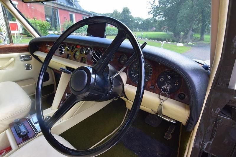 Usata Rolls Royce Silver Shadow 268 CV (197 kW) 1977 Verde Berlina