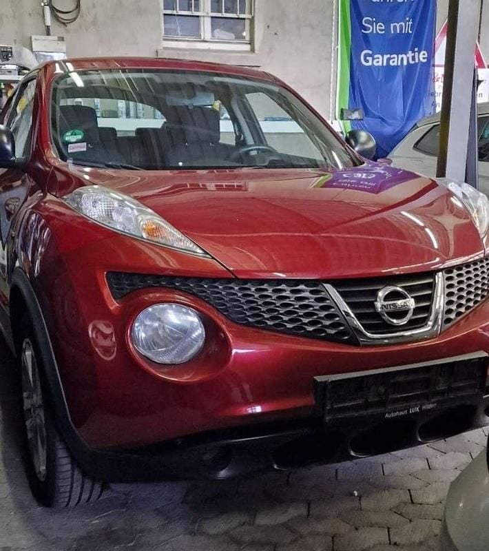 Gebraucht Nissan Juke Acenta 117 PS (86 kW) 2011 Rot SUV