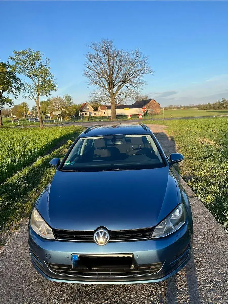 Second-hand VW Golf VII Cup 110 CP (80 kW) 2015 Albastru Break