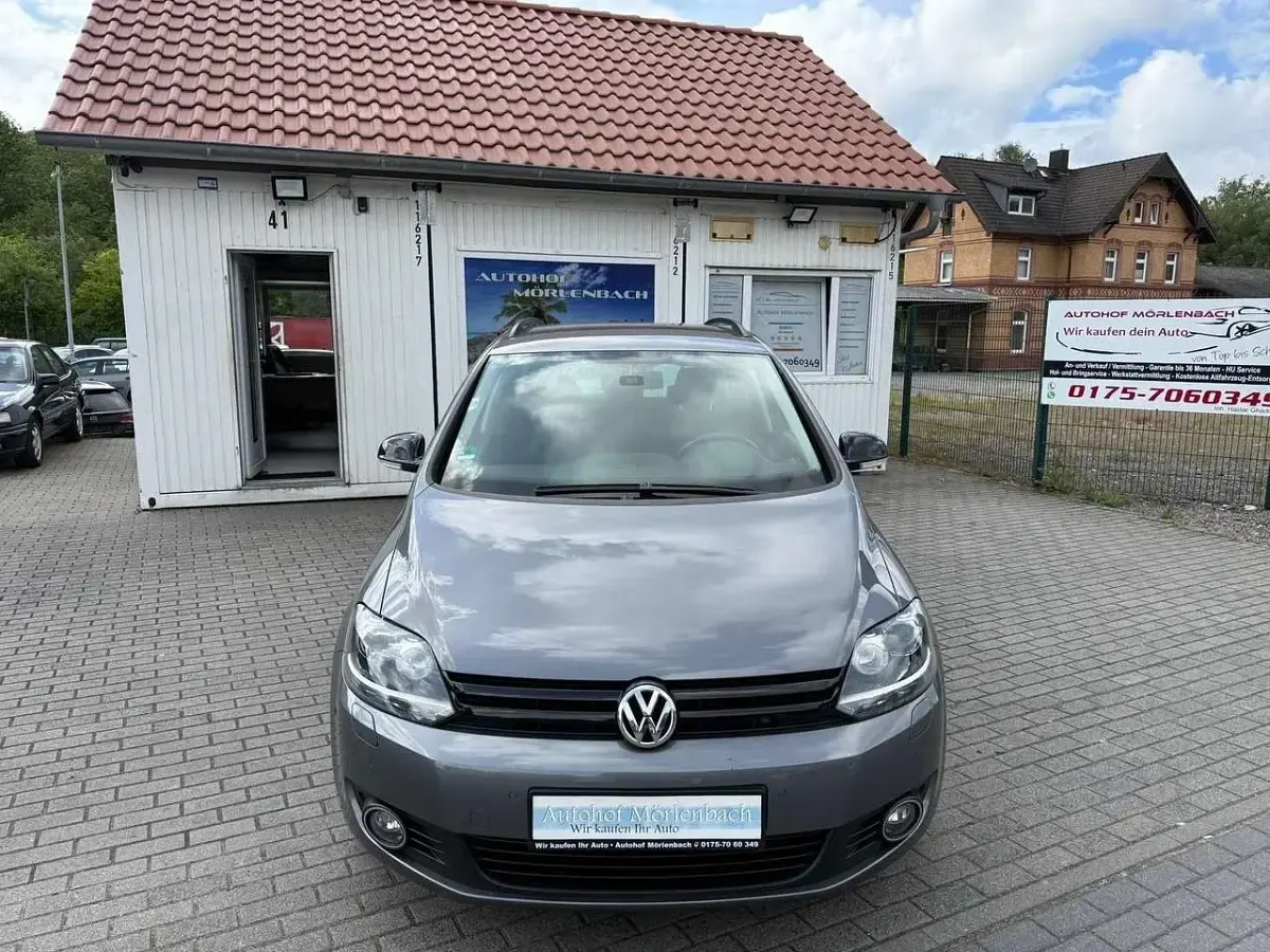 Używany VW Golf VII Match 105 KM (77 kW) 2013 Szary Sedan/Limuzyna
