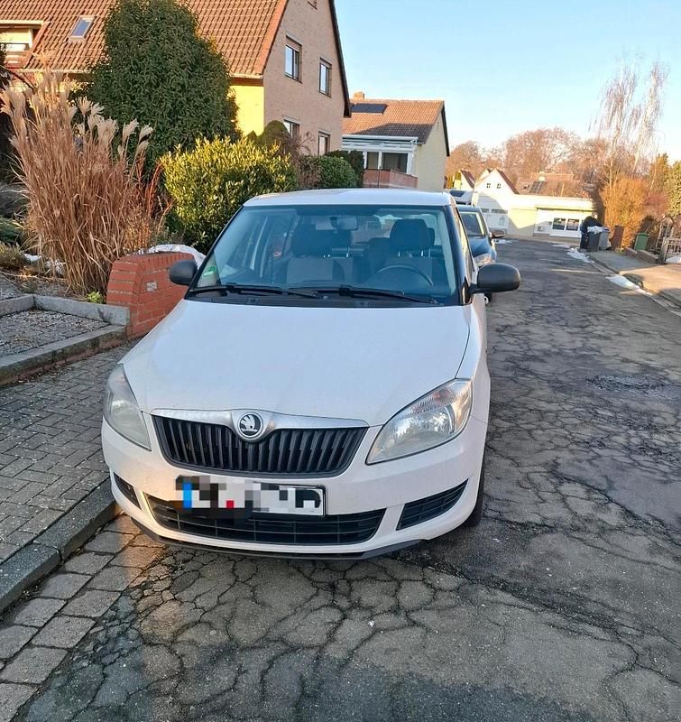 Gebraucht Skoda Fabia 75 PS (55 kW) 2014 Weiß Limousine