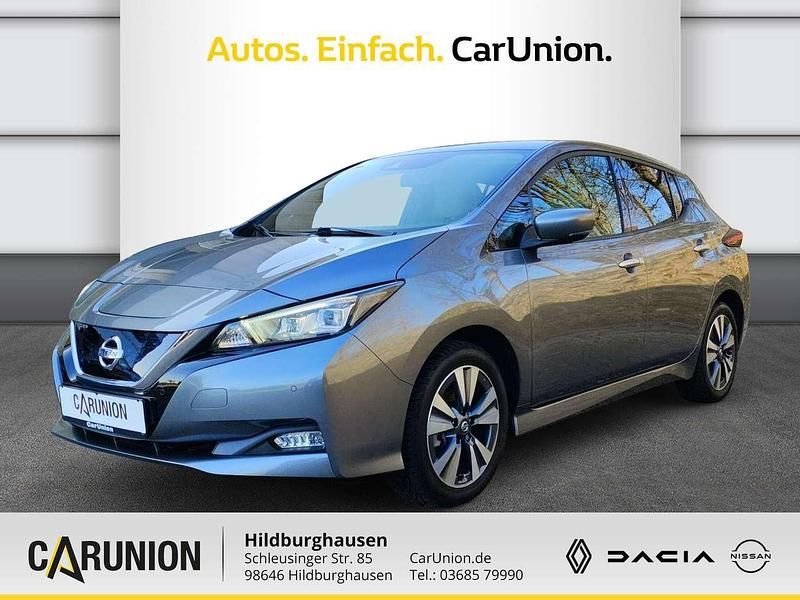 Kad / gun metallic Gebraucht 2022 Nissan Leaf Tekna Kleinwagen | 19.990 € (Etwas zu teuer) - Bild 1/4
