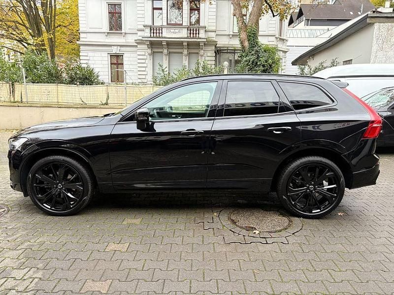 Gebraucht Volvo XC60 Plus 250 PS (183 kW) 2025 Schwarz SUV