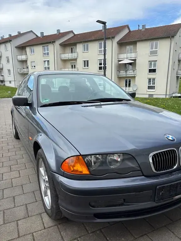 Second-hand BMW 323 170 CP (125 kW) 2000 Gri Berlinǎ