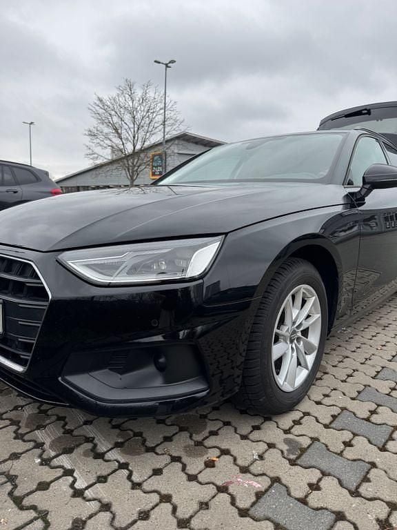Gebraucht Audi A4 Ambiente 136 PS (100 kW) 2020 Schwarz Kombi