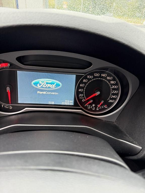 Silber Gebraucht 2007 Ford Mondeo Titanium Limousine | 3.600 € (Etwas zu teuer) - Bild 1/4