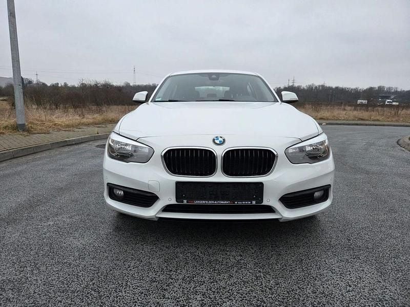 Gebraucht BMW 116 Advantage 109 PS (80 kW) 2016 Weiß Kleinwagen