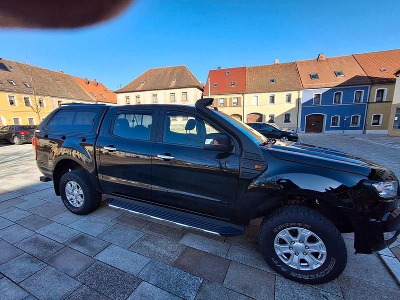 Gebraucht Ford Ranger XLT 160 PS (117 kW) 2017 Schwarz Pickup