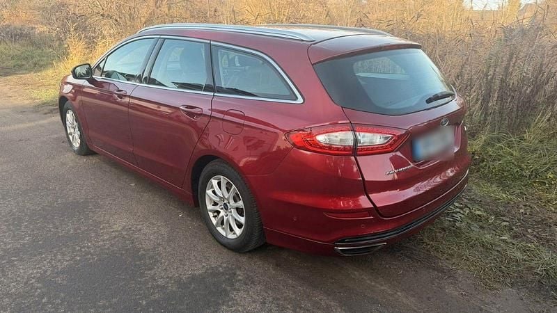 Gebraucht Ford Mondeo Titanium 241 PS (177 kW) 2015 Rot Kombi