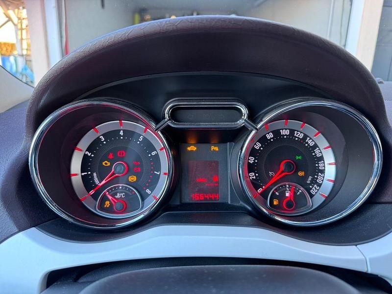 Gebraucht Opel Adam Glam 101 PS (74 kW) 2013 Rot Kleinwagen