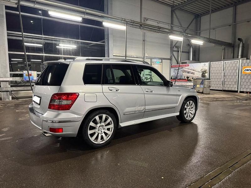 Gebraucht Mercedes GLK220 170 PS (125 kW) 2009 Silber SUV