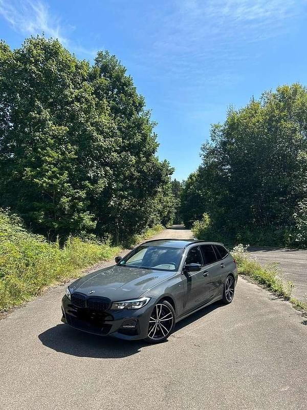 Gebraucht 2021 BMW 330 M Sport Kombi | 37.000 € (Fairer Preis) - Bild 1/4