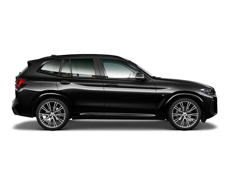 Gebraucht BMW X3 Performance 245 PS (180 kW) 2024 Black sapphire metallic (schwarz) SUV