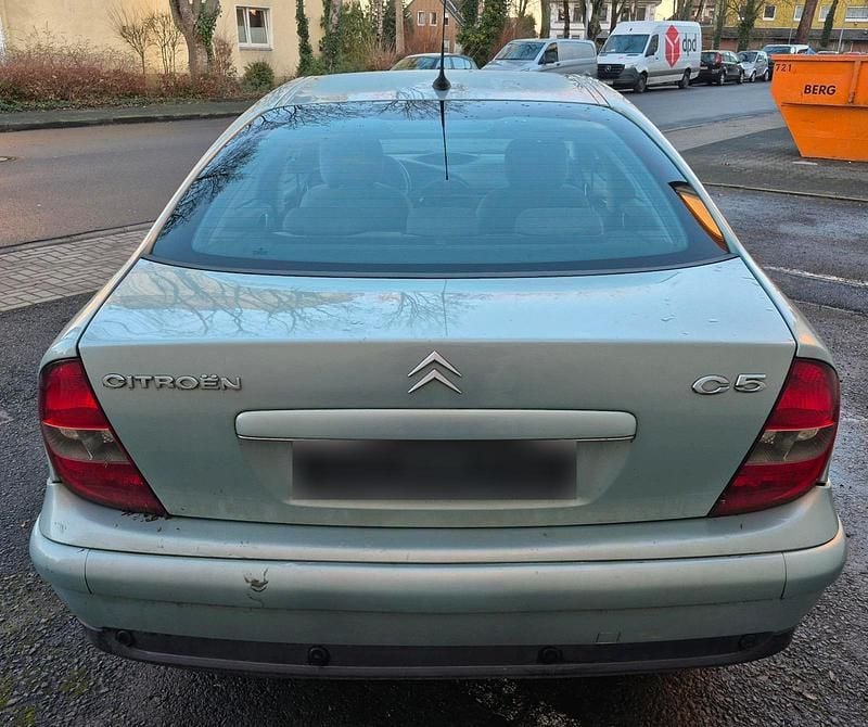 Gebraucht Citroën C5 Exclusive 125 PS (91 kW) 2004 Blau Limousine