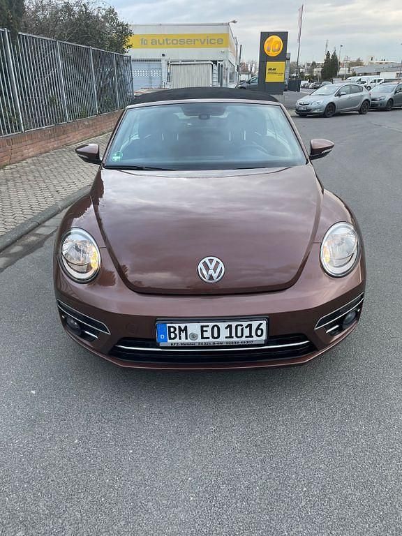 Gebraucht VW Beetle Sound 105 PS (77 kW) 2017 Braun Kleinwagen