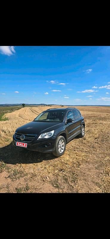 Schwarz Gebraucht 2011 VW Tiguan SUV | 6.400 € (Superpreis) - Bild 1/4