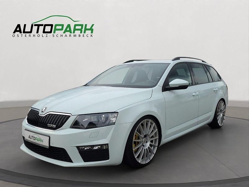 Weiß Gebraucht 2014 Skoda Octavia RS Kombi | 17.950 € (Etwas zu teuer) - Bild 1/4