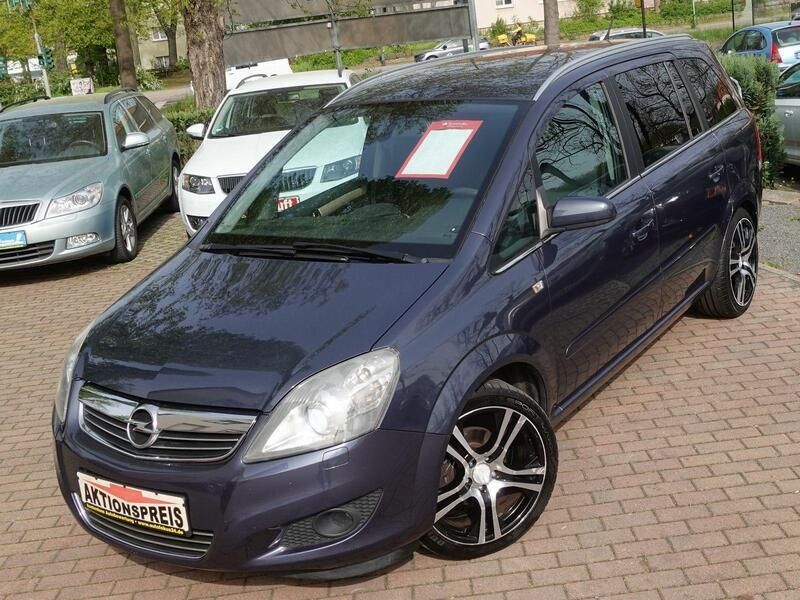Blau Gebraucht 2008 Opel Zafira Innovation Van / Kleinbus | 3.180 € (Fairer Preis) - Bild 1/4
