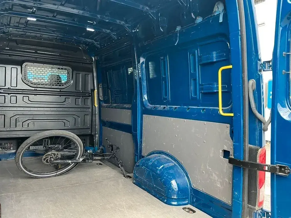 Gebraucht VW Crafter 140 PS (102 kW) 2020 Blau Van