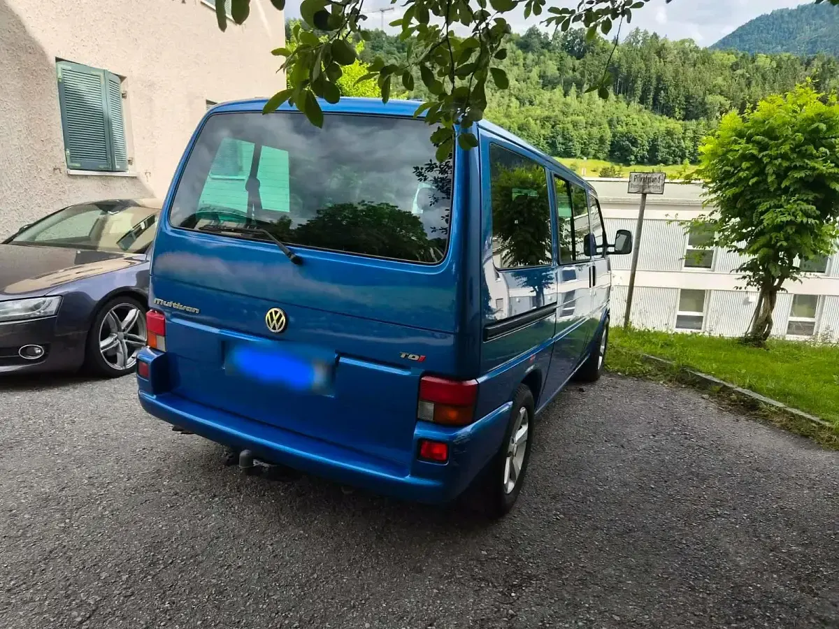Gebraucht VW T4 102 PS (75 kW) 2001 Blau Van
