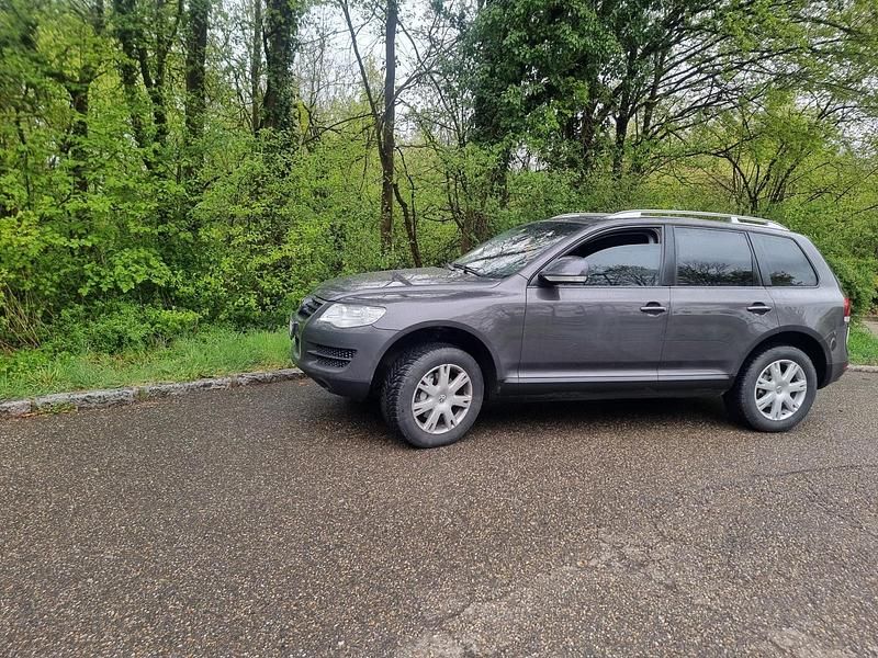 Gebraucht VW Touareg 245 PS (180 kW) 2010 Grau SUV