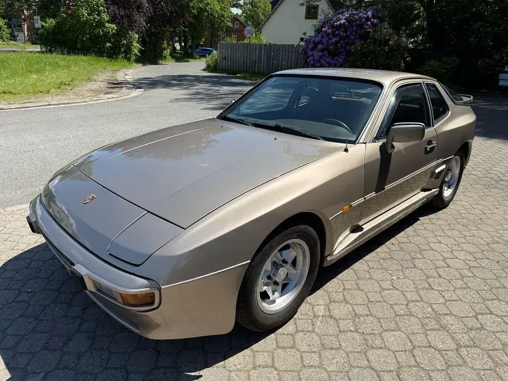 Gebraucht Porsche 944 163 PS (119 kW) 1982 Gold Coupé