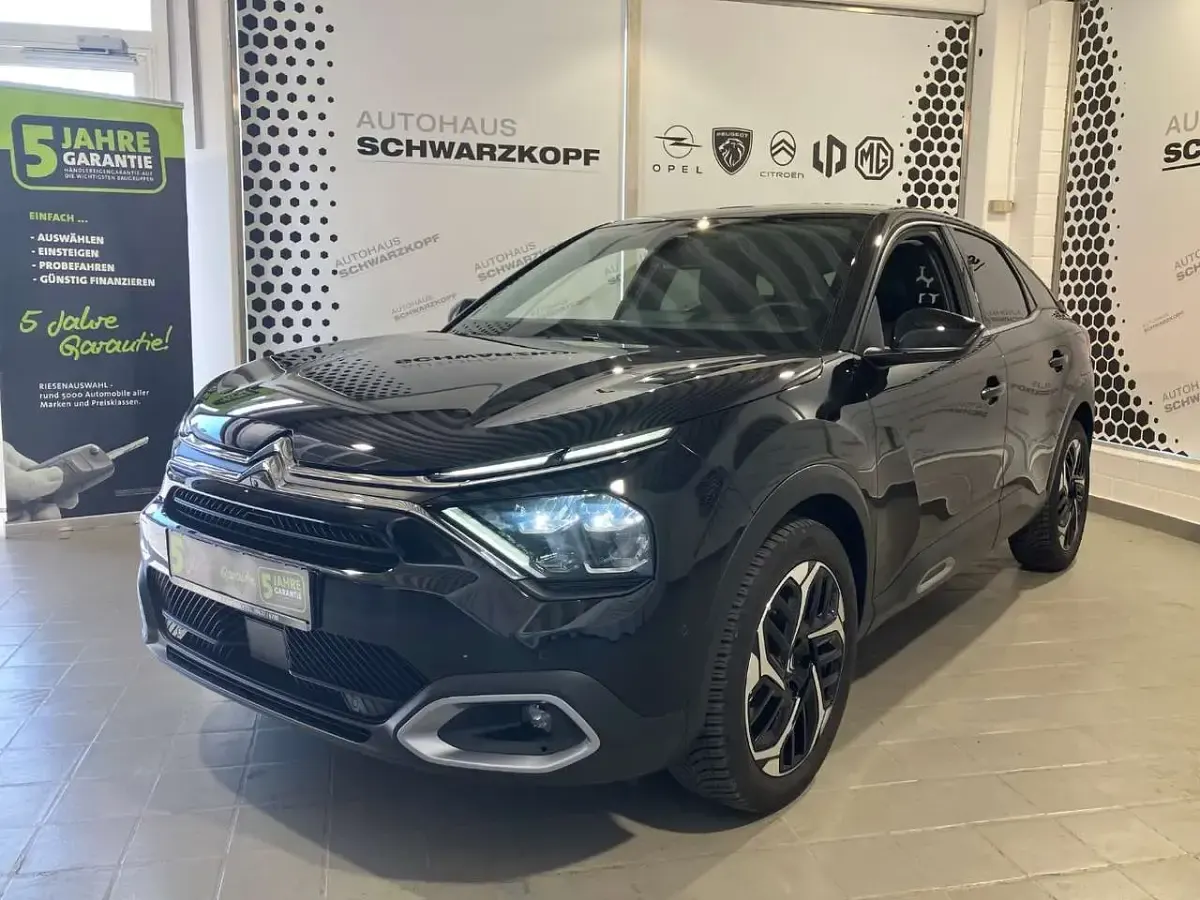 Gebraucht Citroën C4 PureTech 131 PS (96 kW) 2024 Schwarz SUV