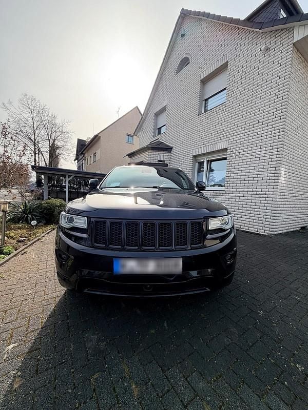 Gebraucht Jeep Grand Cherokee 250 PS (183 kW) 2015 Schwarz SUV