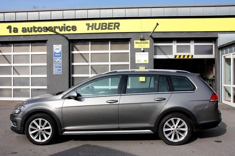 Gebraucht VW Golf Alltrack 110 PS (80 kW) 2016 Grau Kombi