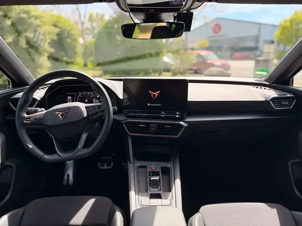 Gebraucht Cupra Leon 150 PS (110 kW) 2023 Schwarz Limousine