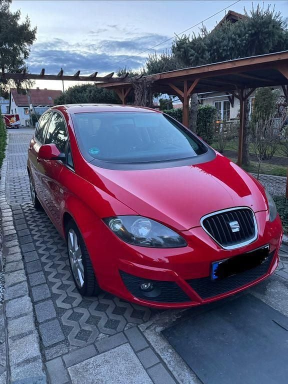 Gebraucht Seat Altea Ecomotive 105 PS (77 kW) 2011 Rot Van / Kleinbus