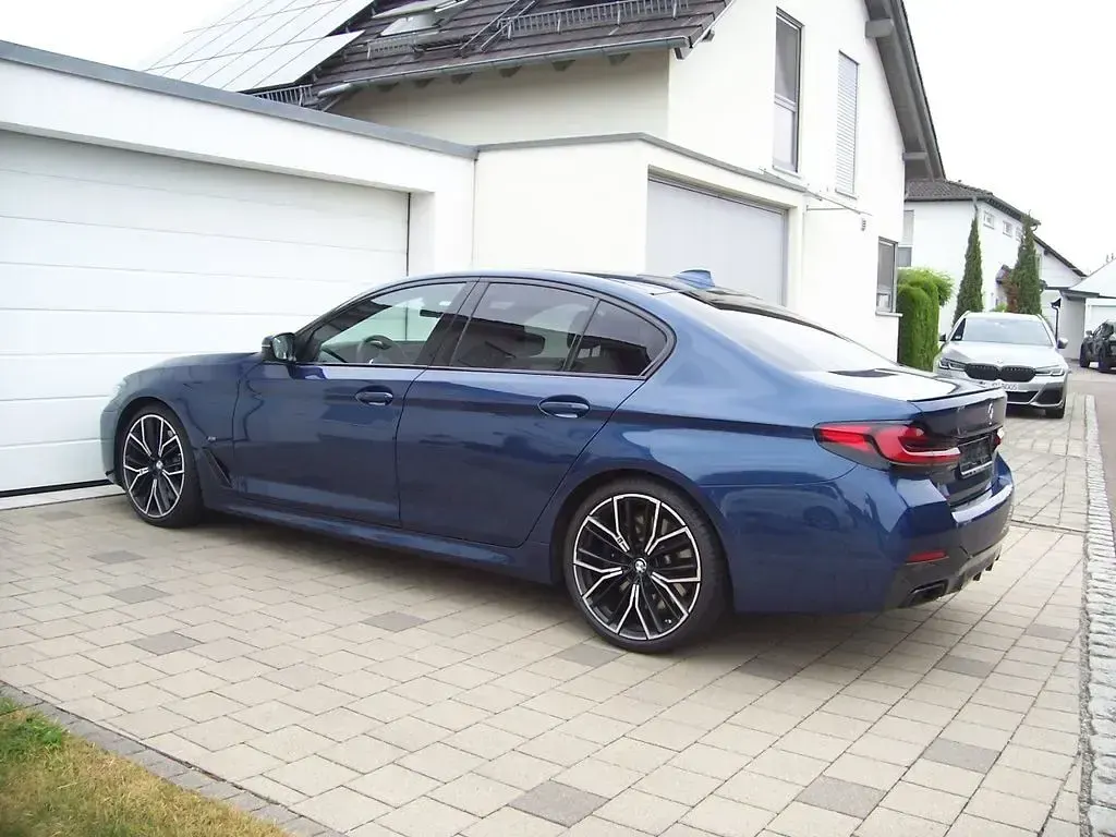 Gebraucht BMW M550 Performance 530 PS (389 kW) 2020 Blau Limousine