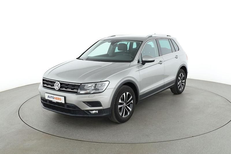 Grau Gebraucht 2020 VW Tiguan Comfortline SUV | 23.580 € (Guter Preis) - Bild 1/3