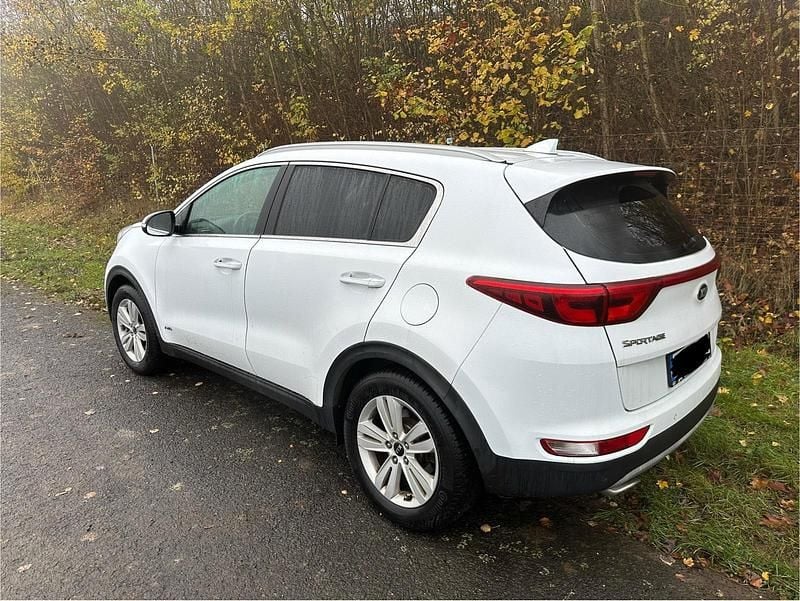 Weiß Gebraucht 2018 Kia Sportage Vision SUV | 16.500 € (Superpreis) - Bild 1/4