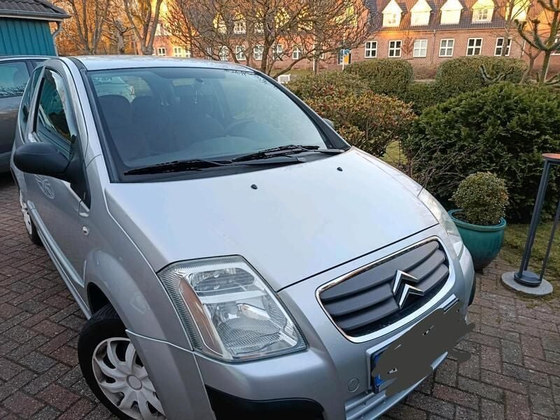 Silber Gebraucht 2009 Citroën C2 Kleinwagen | 2.700 € - Bild 1/4