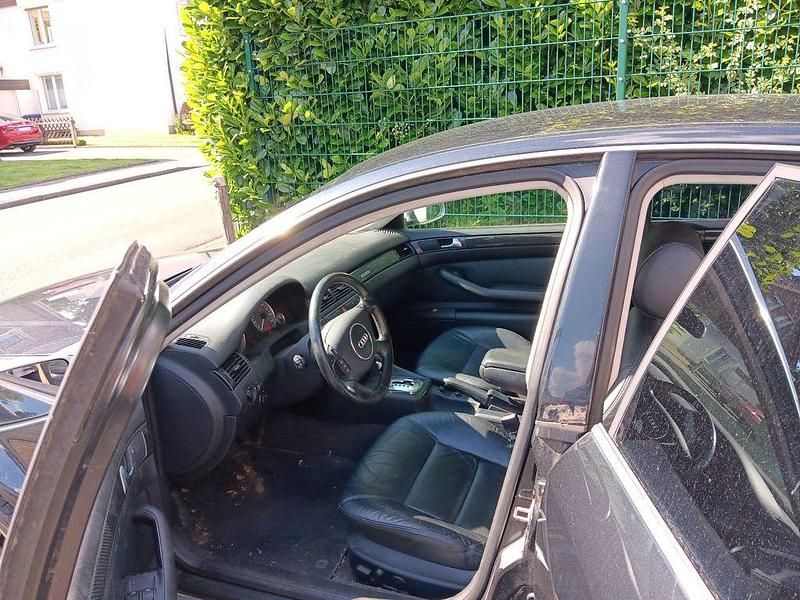 Second-hand Audi S6 340 CP (250 kW) 2003 Negru Berlinǎ