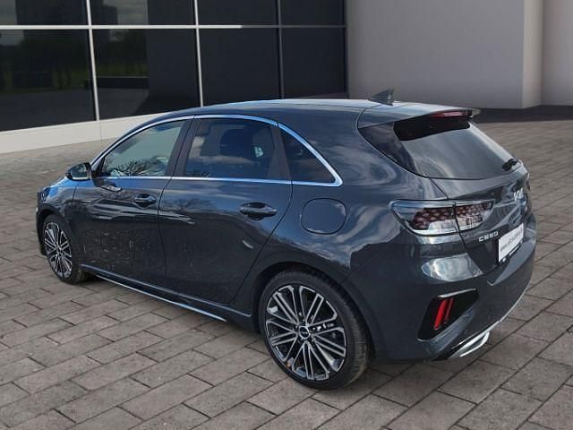 Gebraucht Kia Ceed GT-Line 140 PS (102 kW) 2024 Pentametal (grau) Kleinwagen